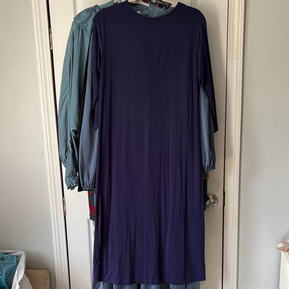 Nuggle’s Women’s Navy Midi Layering Dress - Picture 6 of 9